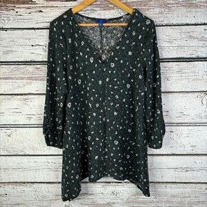 Apt. 9‎ Size XXL V-Neck Top Shirt Blouse Chain Accent Knit Fabric Shark Bite Hem